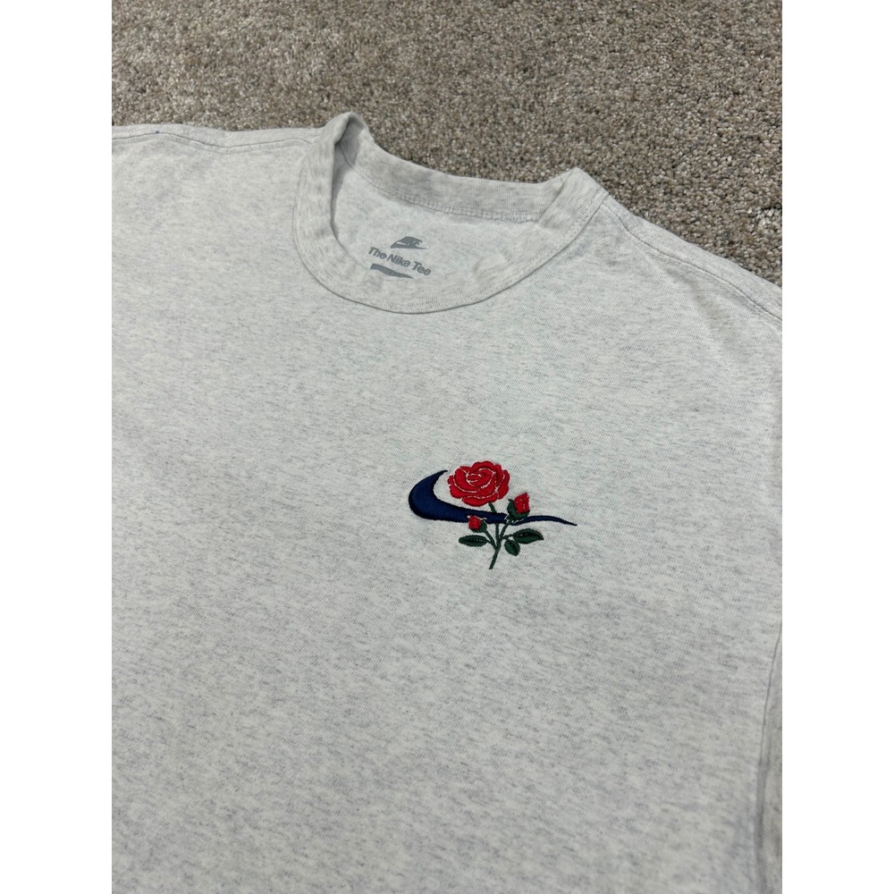 Nike Mens Rose Embroidered Swoosh T-Shirt Gray Loose Fit Cotton Tee Large #0493